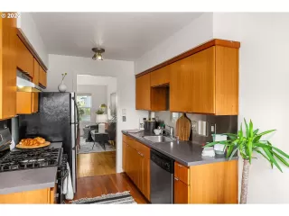 Photo #4: 22529681 Listing 