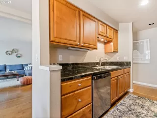 Photo #2: 22529738 Listing