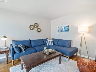 Photo #5: 22529738 Listing