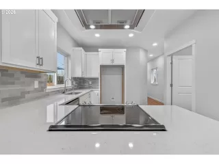 Photo #5: 225299844 Listing 