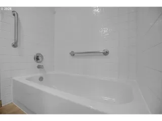 Photo #5: 225301041 Listing 