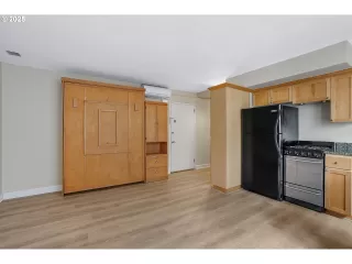 Photo #3: 225322684 Listing 