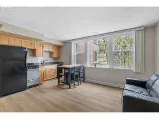 Photo #6: 225322684 Listing 