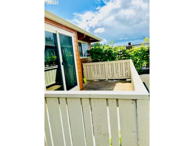 MLS: 22532378 Condo For Sale