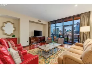 Photo #4: 22532463 Listing 