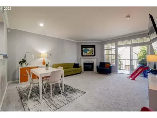 Photo #4: 22533293 Listing