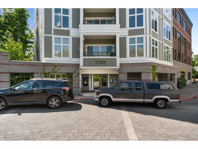 MLS: 22534034 Condo For Sale