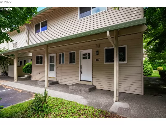 MLS: 22534524 Condo For Sale