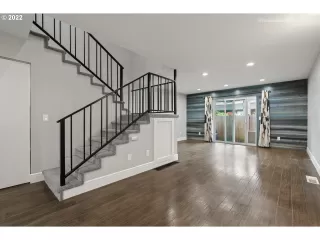 Photo #6: 22534524 Listing