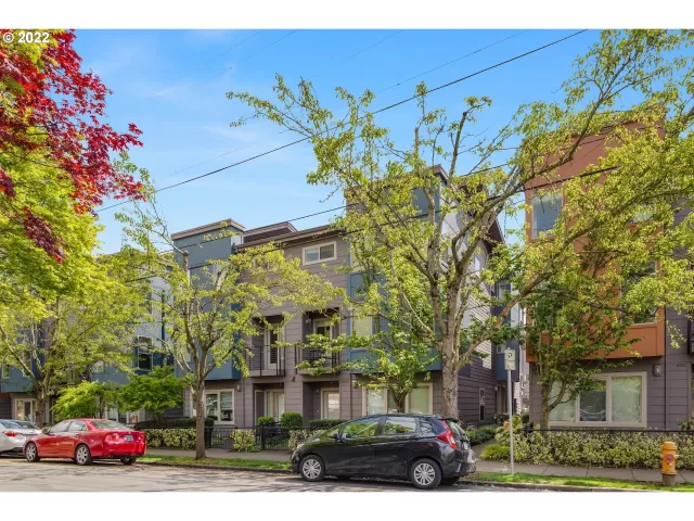 MLS: 22534738 Condo For Sale