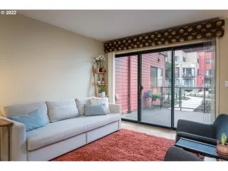 Photo #2: 22535184 Listing