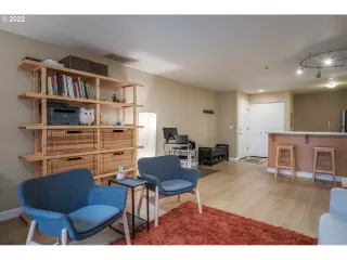 Photo #4: 22535184 Listing