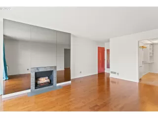 Photo #3: 22536201 Listing