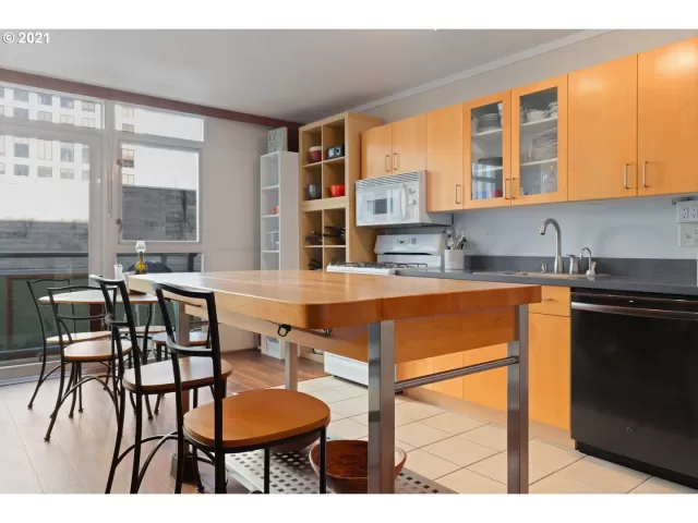 MLS: 22536958 Condo For Sale