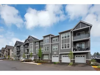 Photo #3: 22537037 Listing