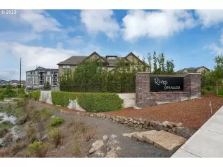 Photo #4: 22537037 Listing