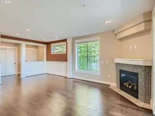 Photo #3: 22537621 Listing