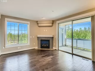 Photo #4: 22537621 Listing