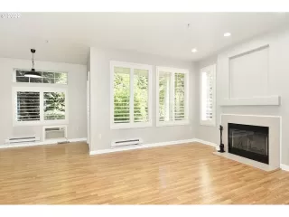 Photo #4: 22537723 Listing