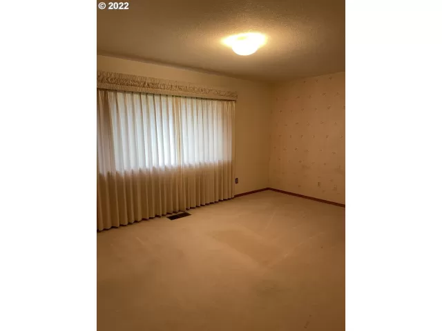 MLS: 22538367 Condo For Sale