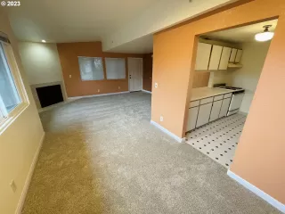 Photo #5: 22538818 Listing