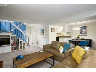 Photo #2: 22539635 Listing