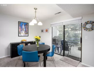 Photo #6: 22539635 Listing