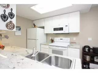 Photo #4: 22539895 Listing