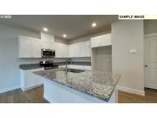 Photo #6: 22540295 Listing 