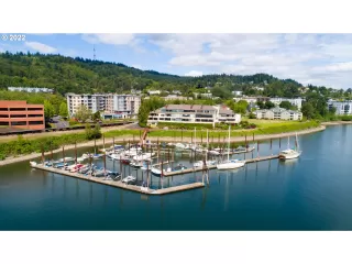 Photo #2: 22541007 Listing