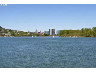 Photo #3: 22541007 Listing