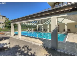 Photo #5: 22541007 Listing