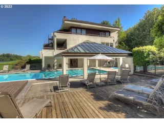 Photo #6: 22541007 Listing