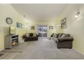 Photo #5: 22542287 Listing 