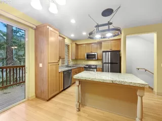 Photo #5: 22542660 Listing 