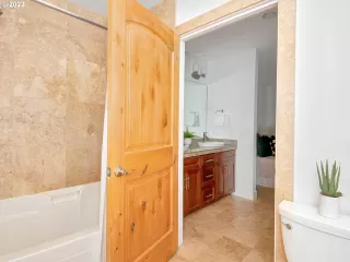 Photo #2: 22543397 Listing