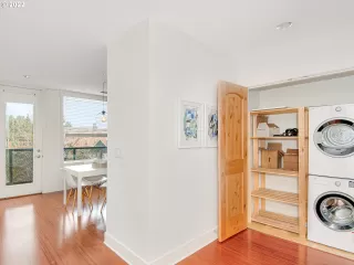 Photo #4: 22543397 Listing