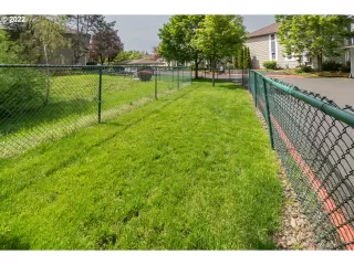 Photo #6: 22543457 Listing