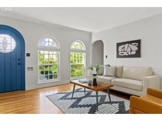 Photo #4: 22543672 Listing