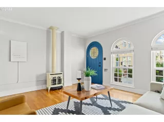 Photo #5: 22543672 Listing