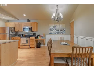 Photo #5: 22544305 Listing 