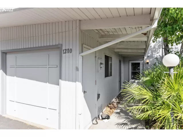 MLS: 22544370 Condo For Sale