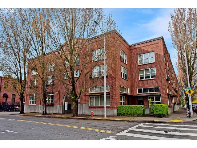 MLS: 22546332 Condo For Sale