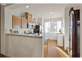 Photo #6: 22547272 Listing 