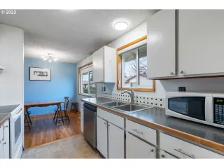 Photo #3: 22547654 Listing