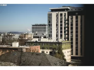 Photo #5: 22548138 Listing