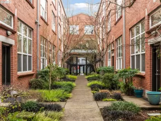 Photo #3: 22548820 Listing