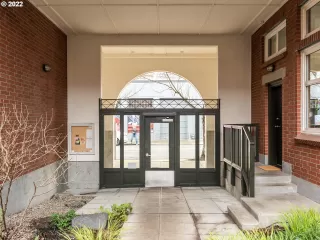 Photo #4: 22548820 Listing