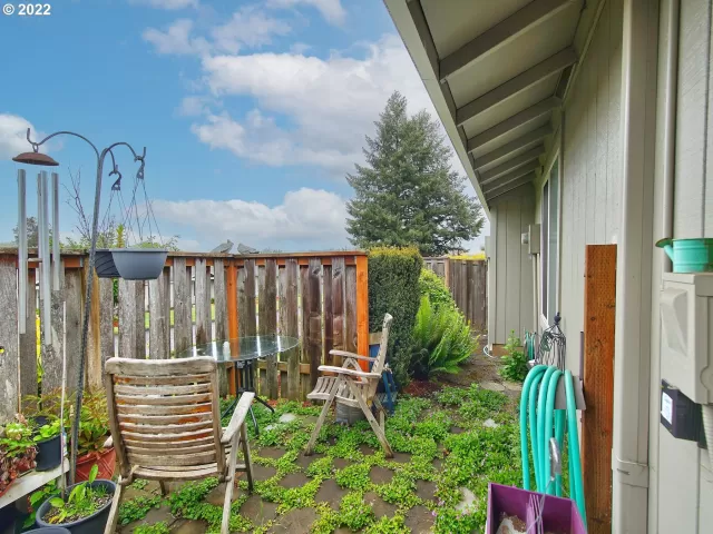 MLS: 22549089 Condo For Sale