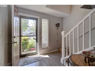 Photo #4: 22549205 Listing